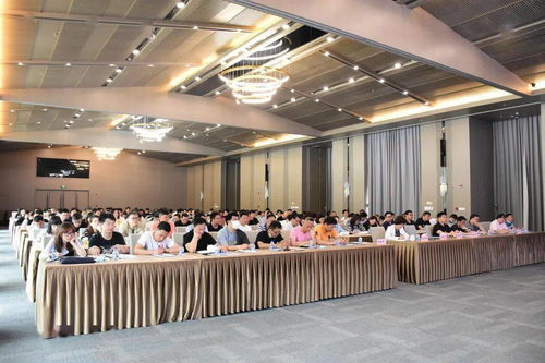 虹橋“兩員”隊伍啟動為期5月大培訓，鍛造懂經(jīng)濟、善管理、會服務(wù)的專業(yè)化力量